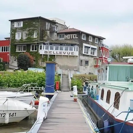 Le Bellevue Hotel Les Roches-de-Condrieu